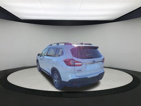 Used 2022 Subaru Ascent Limited w/ Technology Package image 6