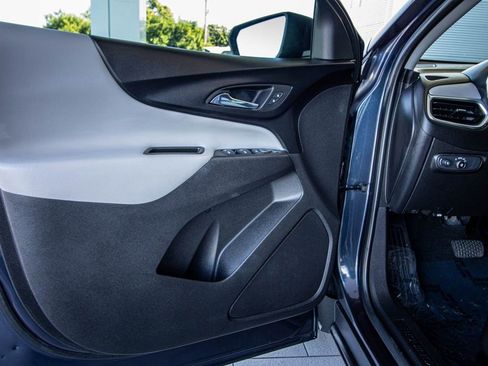 Used 2019 Chevrolet Equinox LS image 22