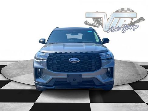 Used 2026 Ford Explorer ST-Line AWD/4WD image 2