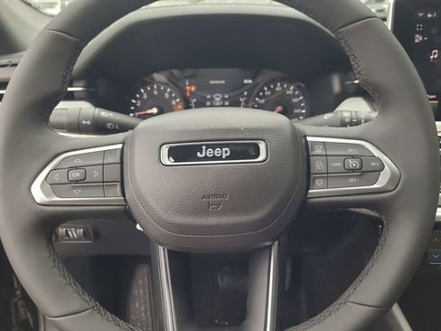 New 2026 Jeep Compass Limited image 11