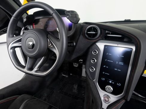 New 2024 McLaren 750S Spider image 29