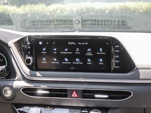 Certified 2023 Hyundai Sonata Limited FWD image 18