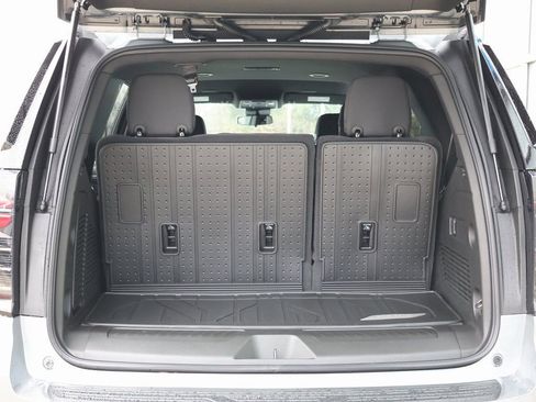 New 2026 Chevrolet Tahoe LS w/ LPO, Dark Essentials Package AWD/4WD image 28