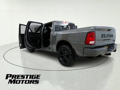 Used 2022 RAM 1500 Express w/ Ceramic Grey Express Package AWD/4WD image 12