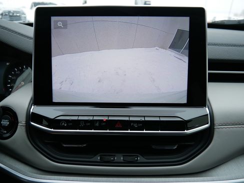 New 2026 Jeep Compass Limited image 12