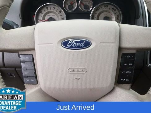 Used 2010 Ford Edge SEL image 17