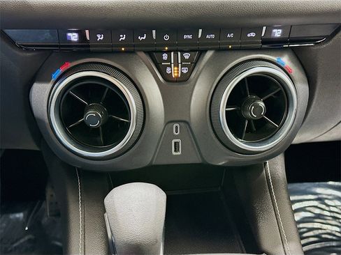 Used 2023 Chevrolet Blazer LT w/ Midnight/Sport Edition image 15