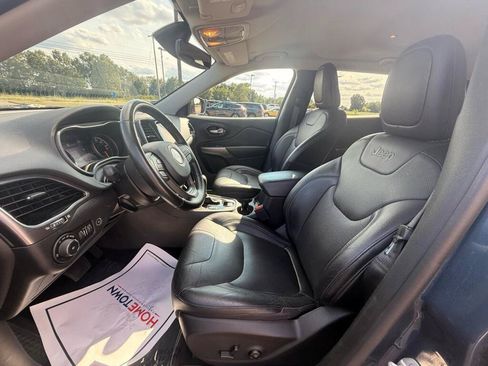 Used 2020 Jeep Cherokee Limited AWD/4WD image 10