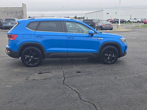 Used 2022 Volkswagen Taos SE image 11