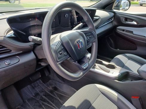 Used 2024 Buick Envista Preferred FWD image 13