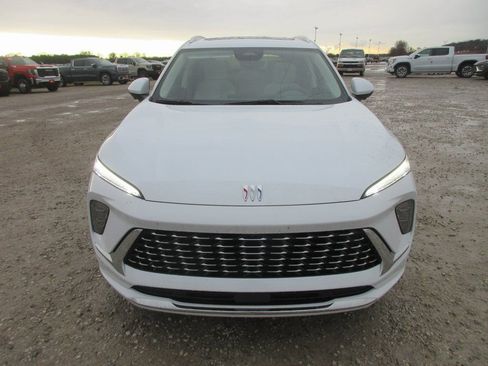 New 2026 Buick Envision Avenir image 10