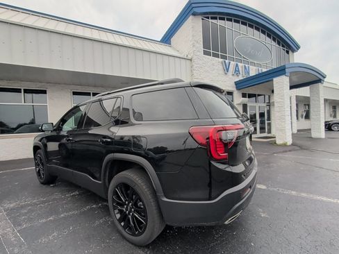 Used 2022 GMC Acadia SLE w/ Driver Convenience Package AWD/4WD image 3