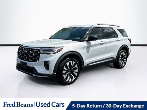 Used 2025 Ford Explorer Platinum w/ LUX Leather Package AWD/4WD image 3