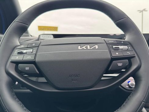 New 2026 Kia Sportage X-Line w/ X-Line Premium Package AWD/4WD image 13