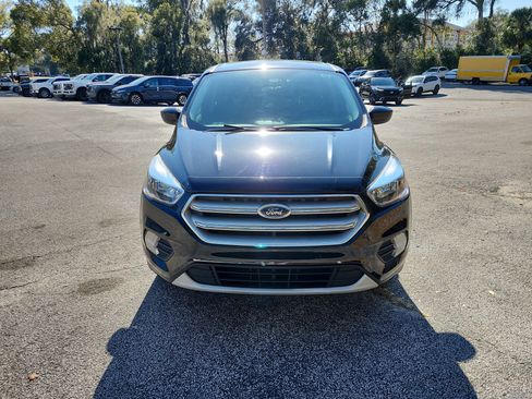 Used 2019 Ford Escape SE image 8