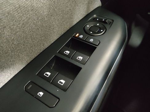 Used 2025 Kia K4 EX FWD image 27