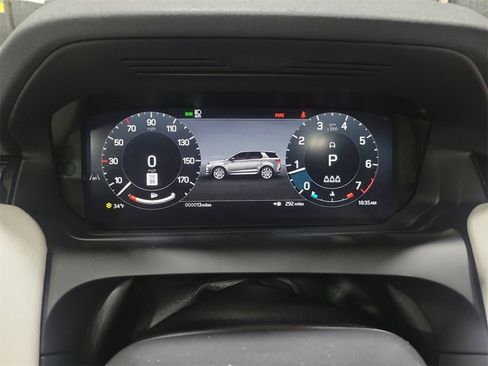 New 2024 Land Rover Discovery Sport S image 17