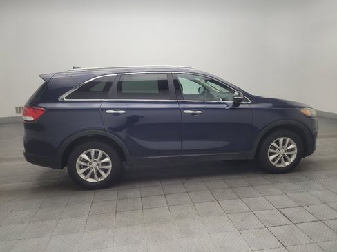 Used 2018 Kia Sorento FWD image 10