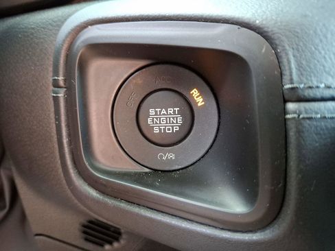 Used 2024 Jeep Wrangler Unlimited Rubicon 4xe w/ Technology Group image 27