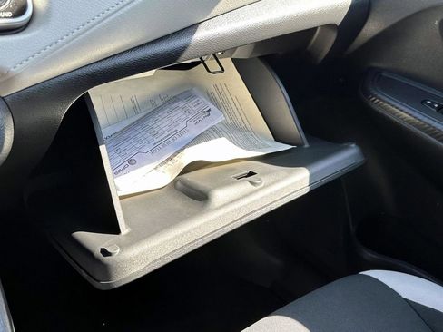 Certified 2022 Nissan Versa SV w/ Trunk Package image 34