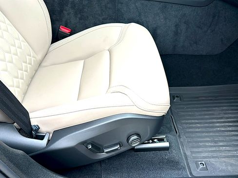 Used 2026 Volvo XC60 B5 Plus w/ Protection Package Premier AWD/4WD image 26