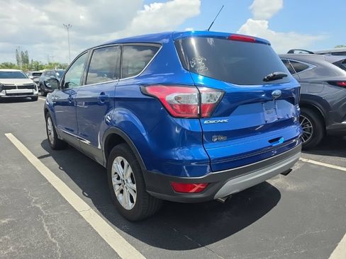 Used 2017 Ford Escape SE FWD image 11