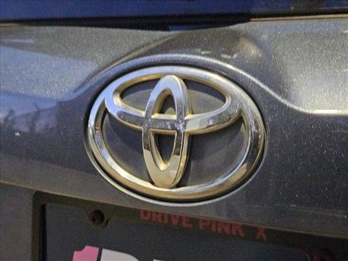 Used 2013 Toyota RAV4 Limited image 11