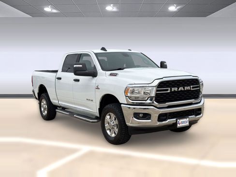 Used 2024 RAM 2500 Big Horn w/ Off Road Package AWD/4WD image 7