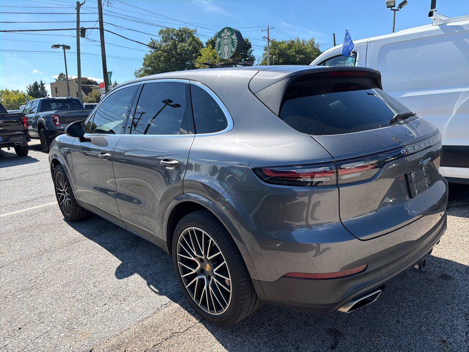 Used 2020 Porsche Cayenne AWD/4WD image 8