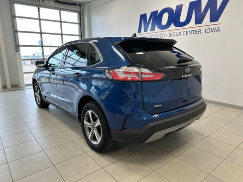 Used 2023 Ford Edge SEL w/ Convenience Package AWD/4WD image 6