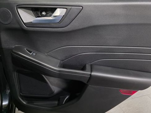 Used 2022 Ford Escape SEL w/ SEL Stealth AWD Package image 12