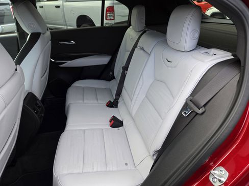 Used 2025 Cadillac XT4 Sport image 10
