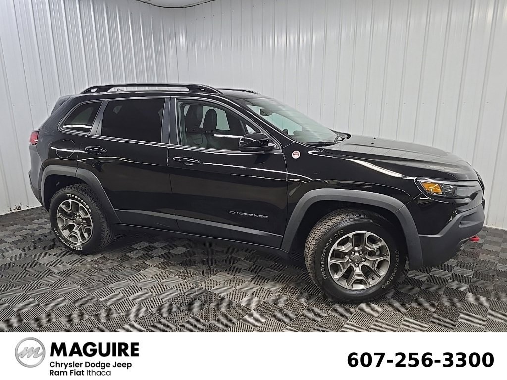 Used 2022 Jeep Cherokee Trailhawk w/ Premium Leather Package AWD/4WD image 1