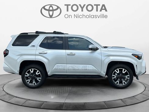 Used 2025 Toyota 4Runner TRD Sport Premium AWD/4WD image 6