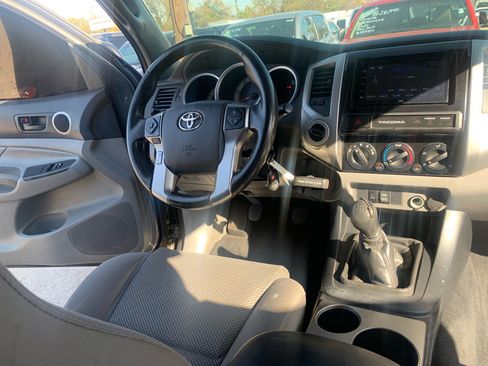Used 2015 Toyota Tacoma 4x4 Access Cab V6 image 24
