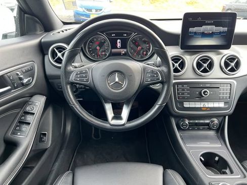 Used 2019 Mercedes-Benz CLA 250 4MATIC image 17