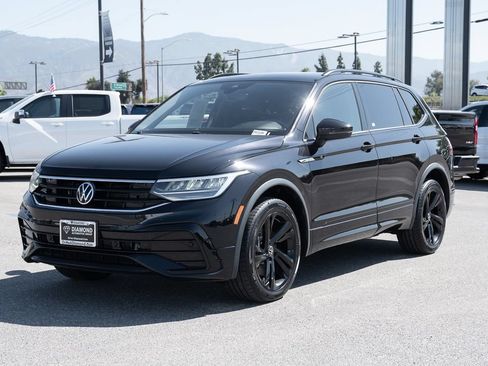 Used 2023 Volkswagen Tiguan SE R-Line FWD image 8