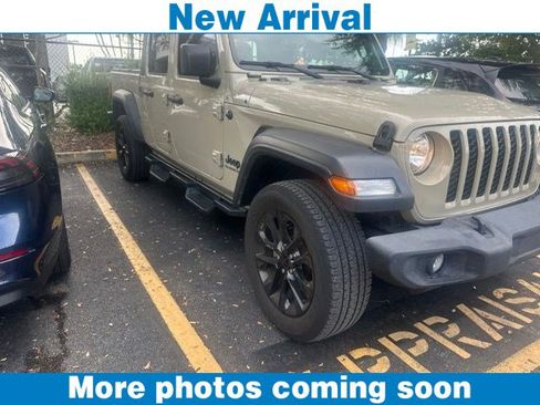Used 2020 Jeep Gladiator Sport w/ Quick Order Package 24S AWD/4WD image 1