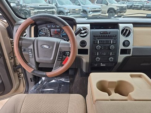 Used 2011 Ford F150 XLT w/ XLT Convenience Pkg image 19