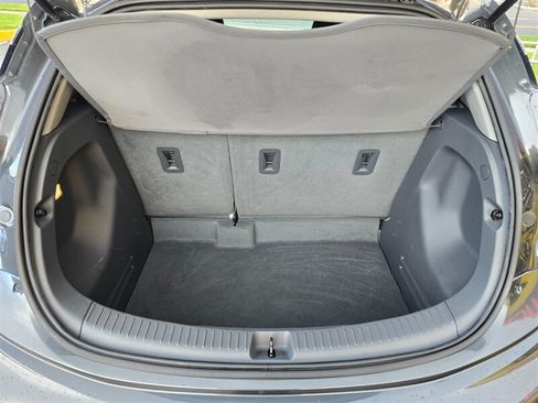 Used 2018 Chevrolet Bolt LT FWD image 15