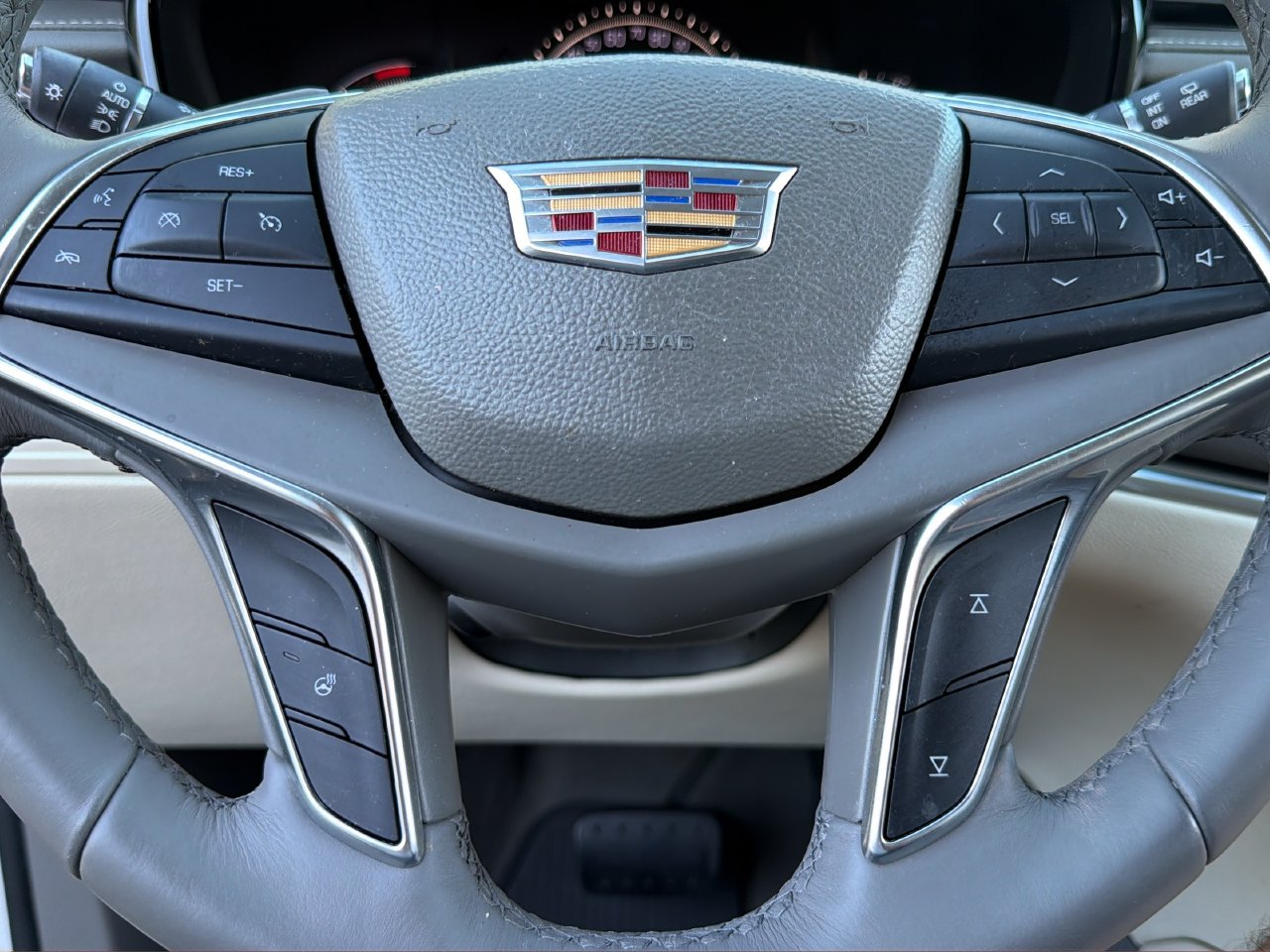 Used 2017 Cadillac XT5 Luxury FWD image 20