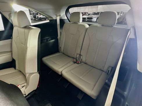 Used 2025 Kia Sorento S AWD/4WD image 28