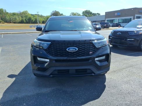 Used 2020 Ford Explorer ST w/ ST Street Pack AWD/4WD image 2