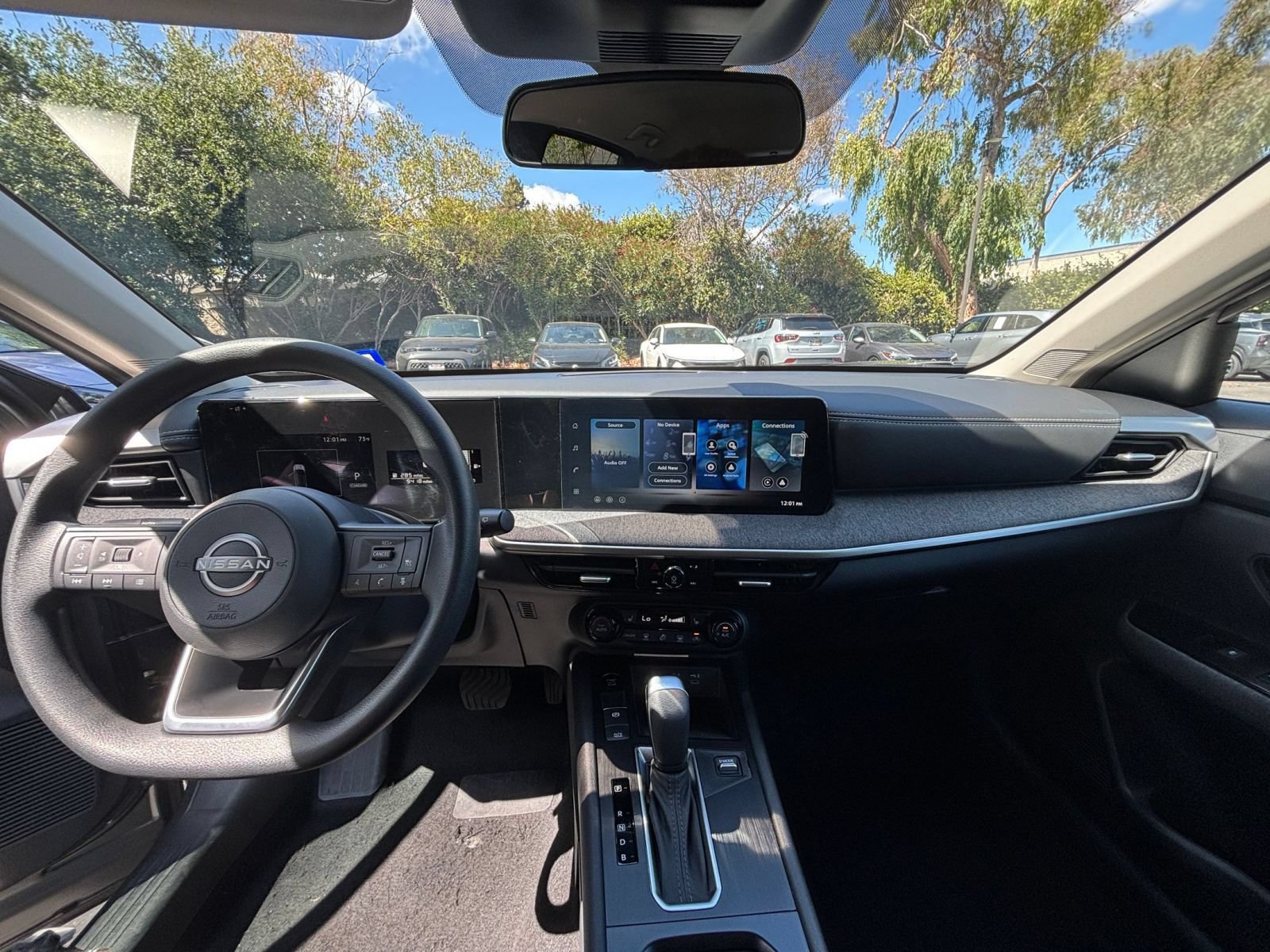 Used 2026 Nissan Kicks SV w/ Cold Weather Package AWD/4WD image 31