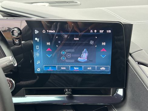 Used 2024 Chevrolet Corvette Stingray Preferred Cpe w/ Stealth Interior Trim Package image 27