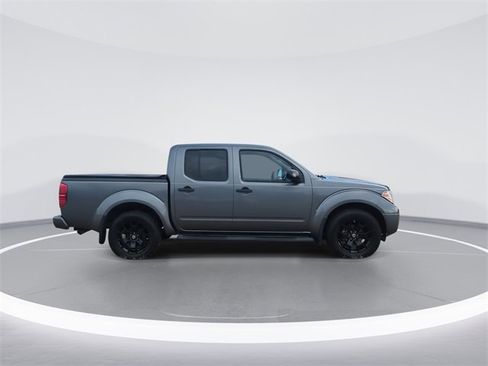 Used 2018 Nissan Frontier SV w/ Value Truck Package image 9