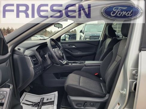 Used 2024 Nissan Rogue SV image 13