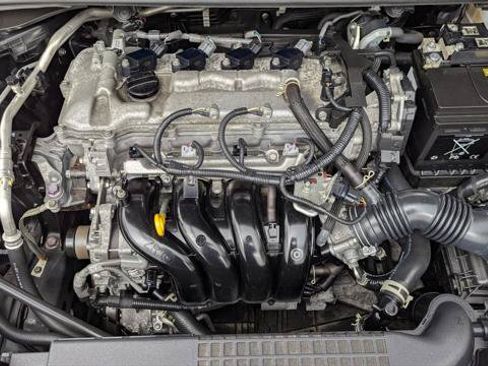 Used 2022 Toyota Corolla LE FWD image 28