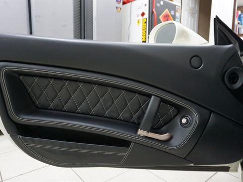 Used 2014 Ferrari California RWD image 10