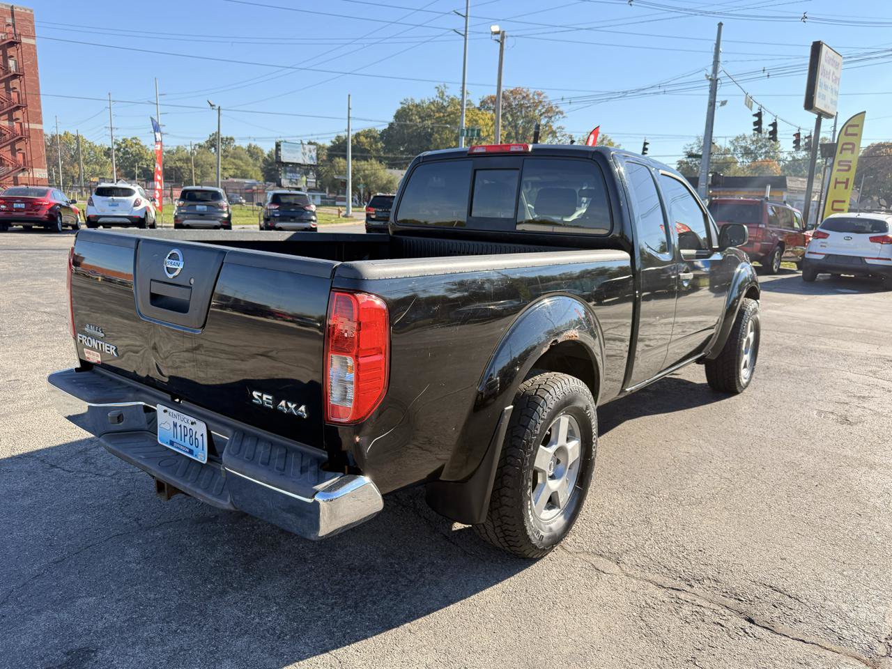 Used 2007 Nissan Frontier SE w/ SE Value Truck Pkg AWD/4WD image 5
